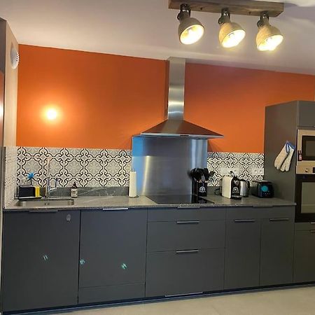 Gorgeous 2 Bedroom, 2 Full Bath, Ski In Apartment! Winner Of 2025 And 2024 Traveller Award! モルジヌ エクステリア 写真