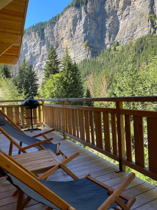 Gorgeous 2 Bedroom, 2 Full Bath, Ski In Apartment! Winner Of 2025 And 2024 Traveller Award! モルジヌ エクステリア 写真